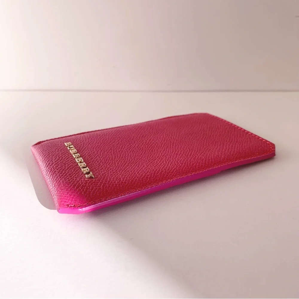 Burberry new never